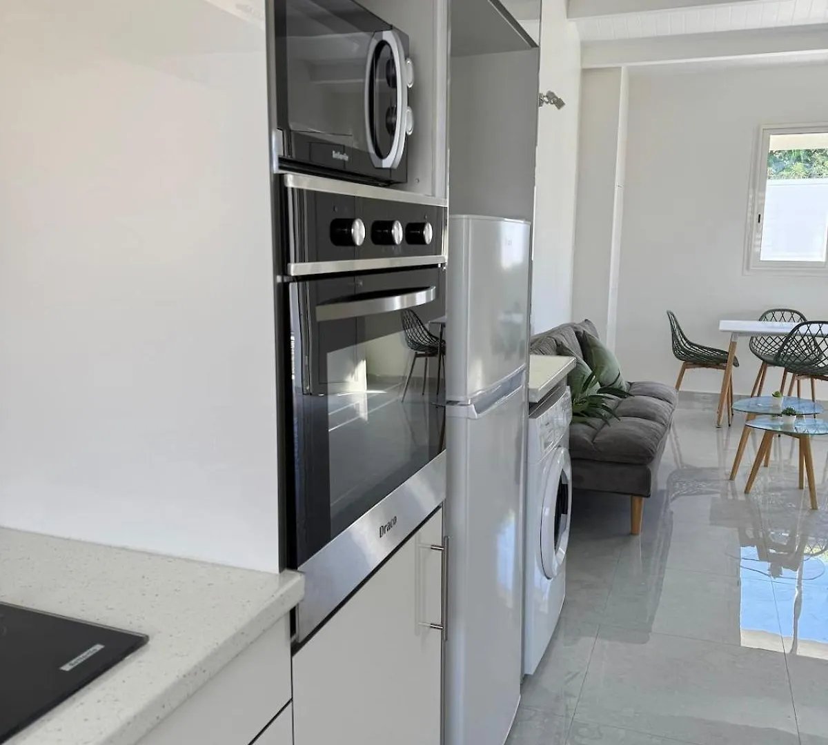 לה גוסייר Maison Neuve Au Gosier 0*, לה גוסייר